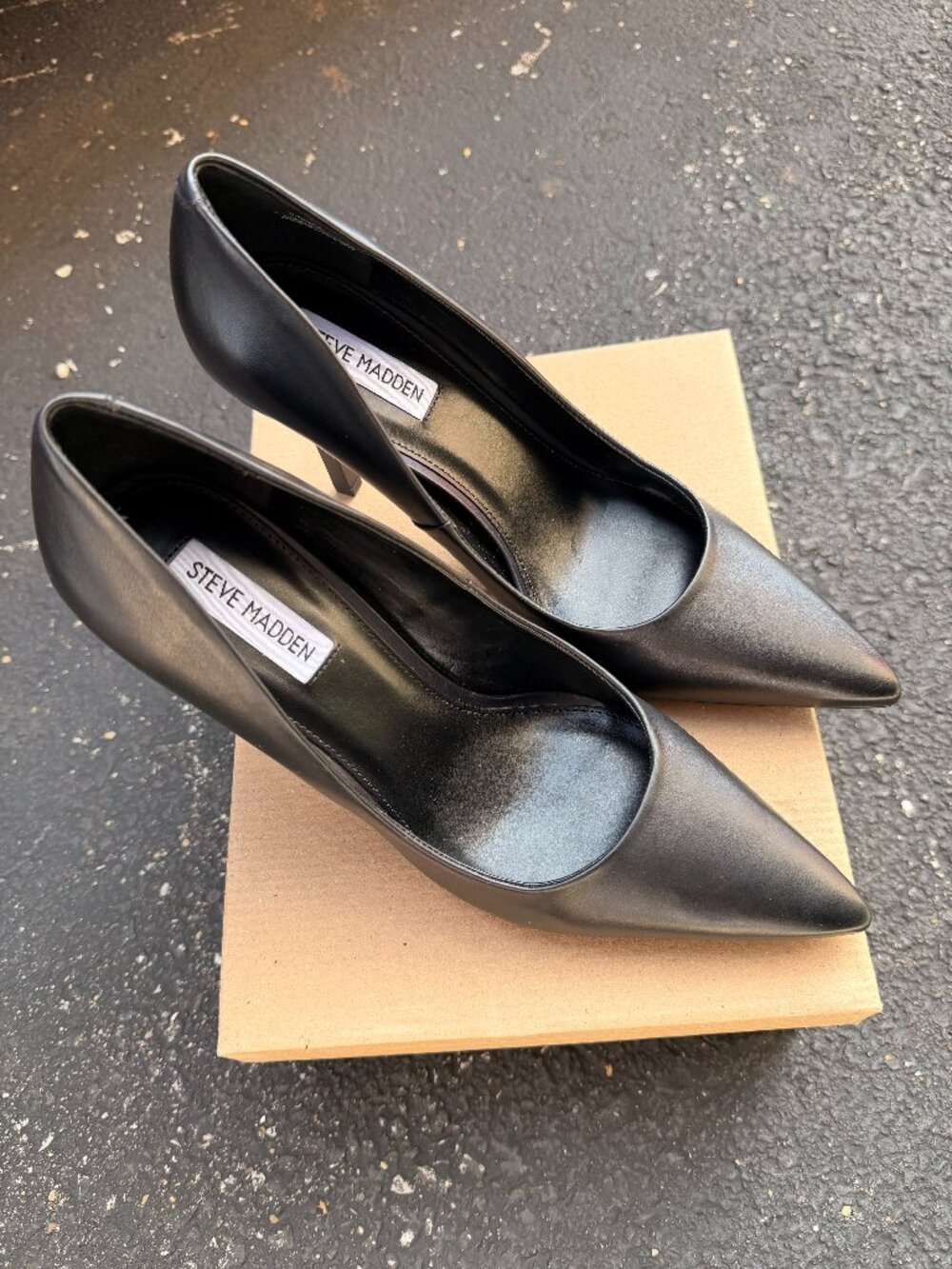 New Steve Madden Black Leather Classic Stiletto Heel Women's Size 8.5